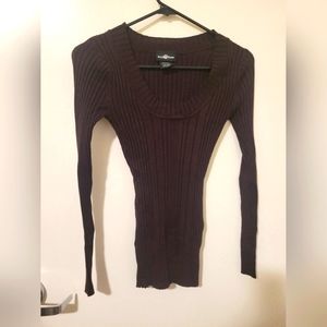 dark brown thick long sleeve scoop neck